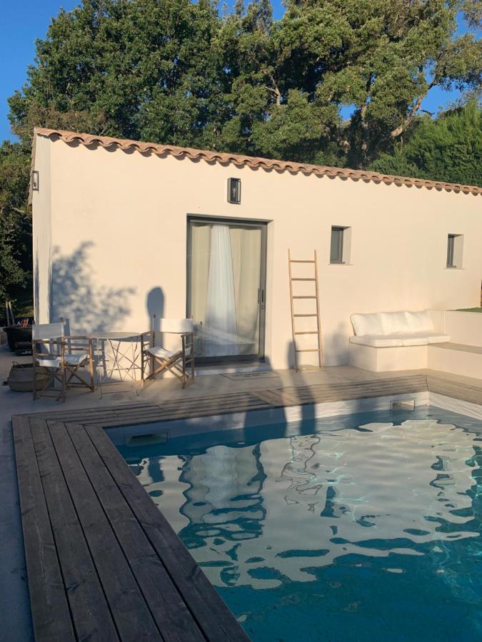 ガッサン Le Cabanon De Val Bed & Breakfast エクステリア 写真
