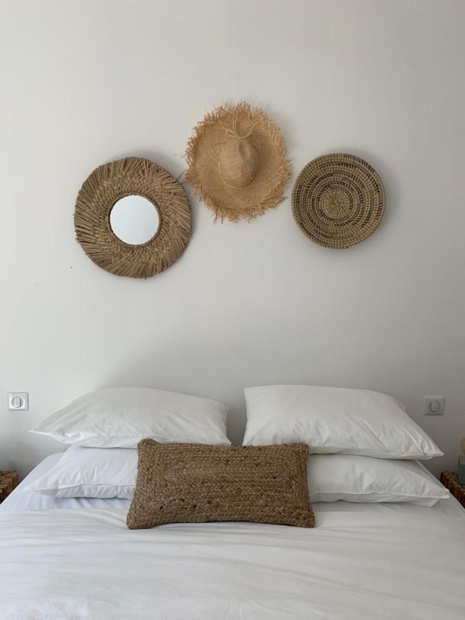 ガッサン Le Cabanon De Val Bed & Breakfast エクステリア 写真