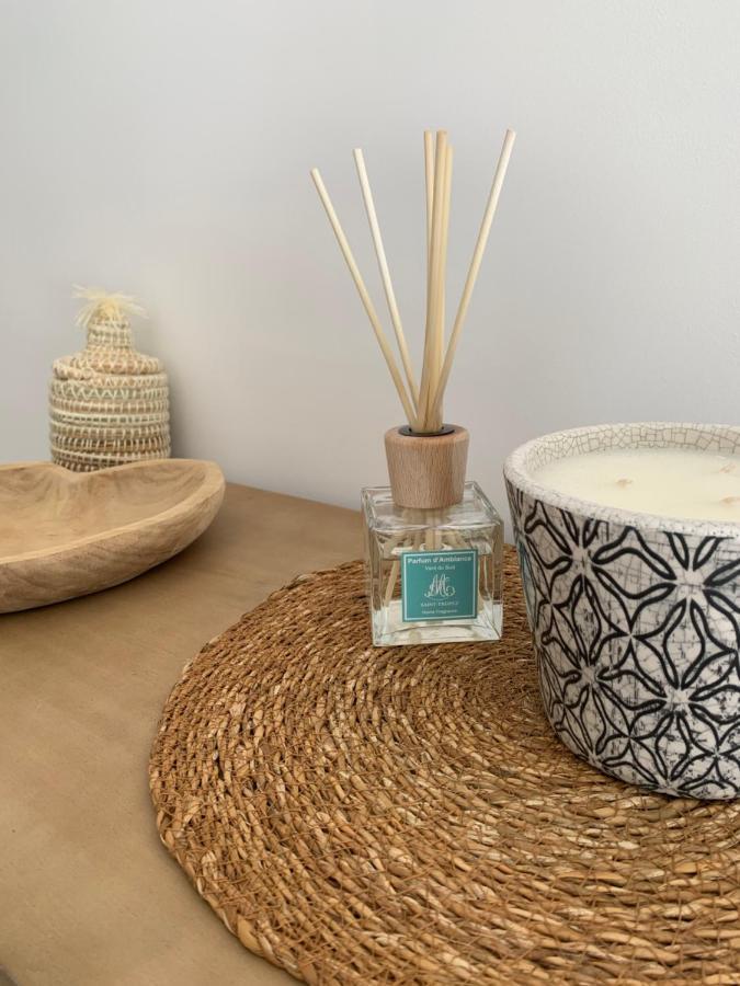 ガッサン Le Cabanon De Val Bed & Breakfast エクステリア 写真