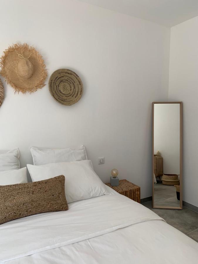 ガッサン Le Cabanon De Val Bed & Breakfast エクステリア 写真