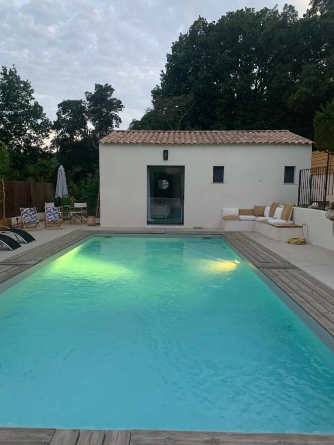 ガッサン Le Cabanon De Val Bed & Breakfast エクステリア 写真